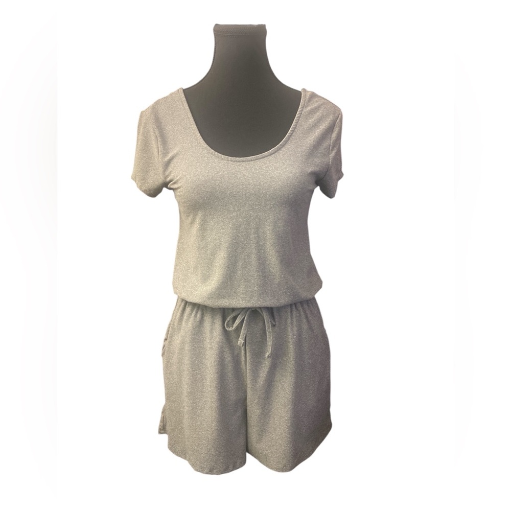 Derek Heart Gray Romper S GUC